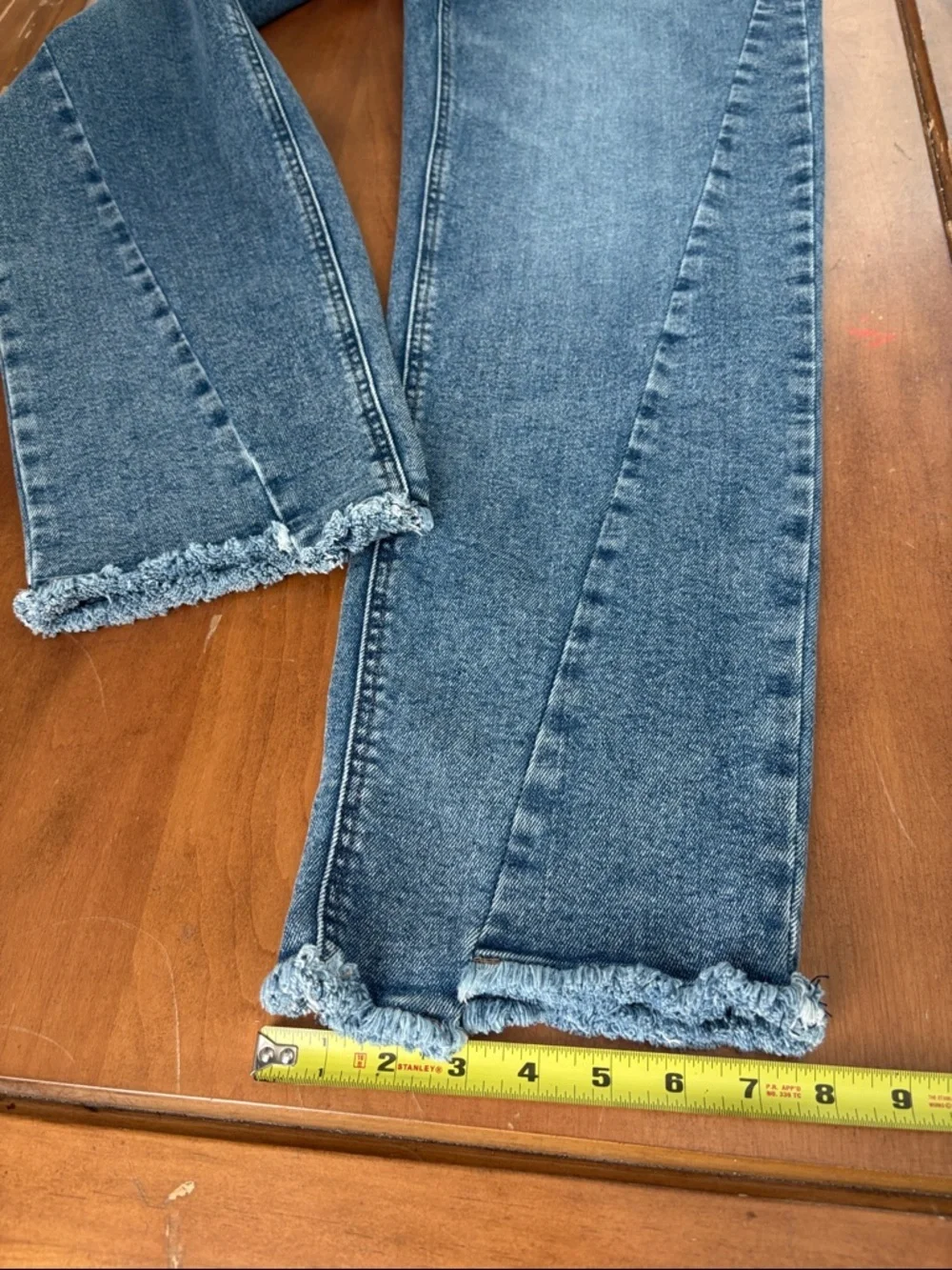 Democracy NWT AbSolution High Rise Medium Wash Straight-Leg Jeans Size 10